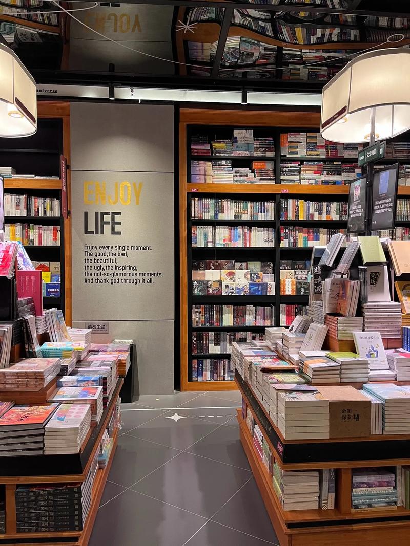 只恨相逢太晚造化弄人的句子，造物弄人的伤感句子