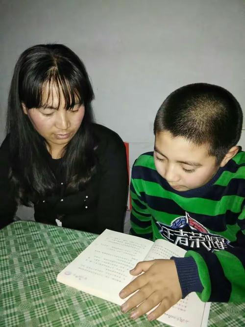 米芾书法欣赏(米芾书法欣赏蜀素帖共多少字)