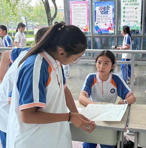 跨年演唱会明星出场费