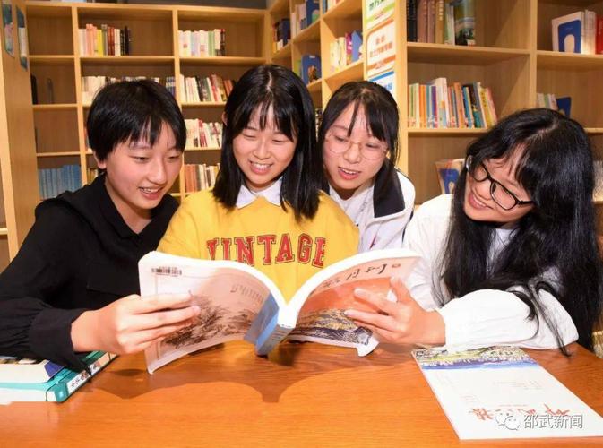 形容友谊暖心句子简短