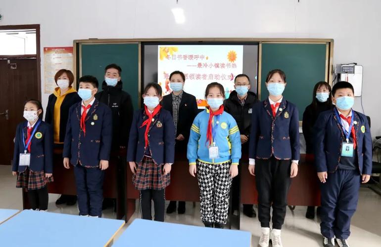 总是不喜欢自己，对自己不满意，对自己的生活也不满意，应该怎么办﻿