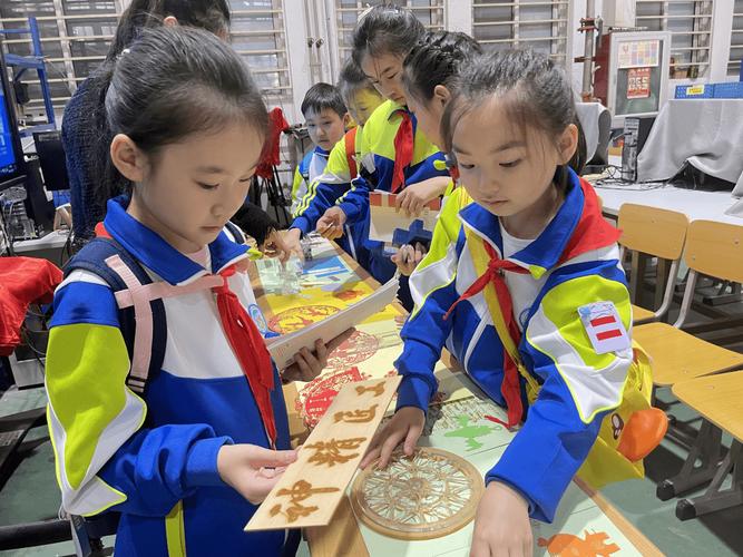 为什么说：父母在，人身尚有来处，父母无，人生只剩归途