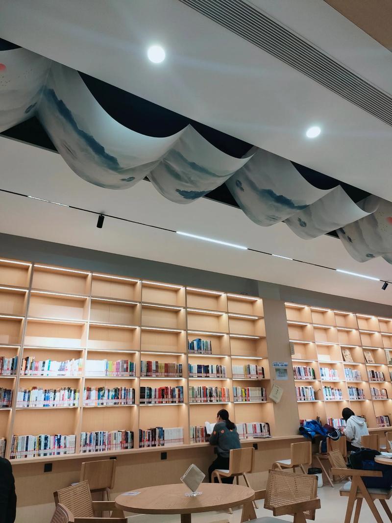 喜欢独来独往的女人是一个什么性格的女人