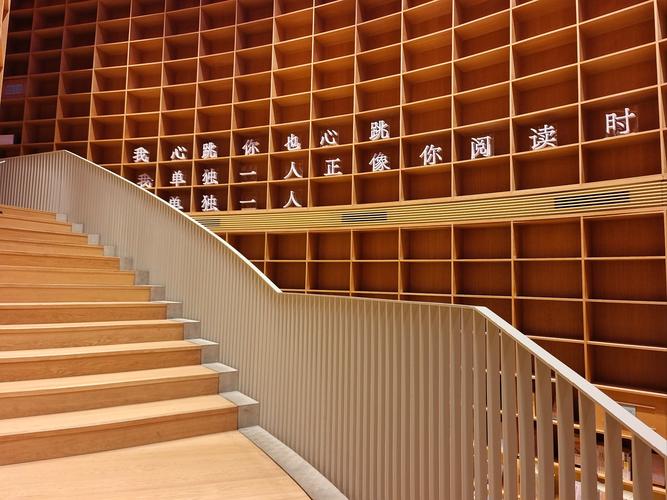 优美的春节现代诗歌朗读