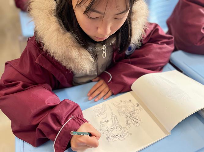 军中绿花舞蹈,军中绿花舞蹈视频春晚