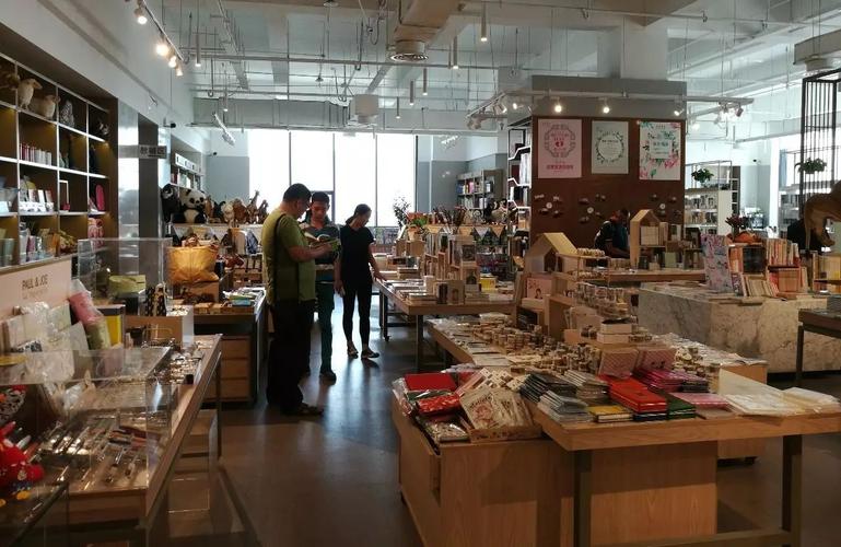 余生温柔以待的意思 余生温柔以待的意思