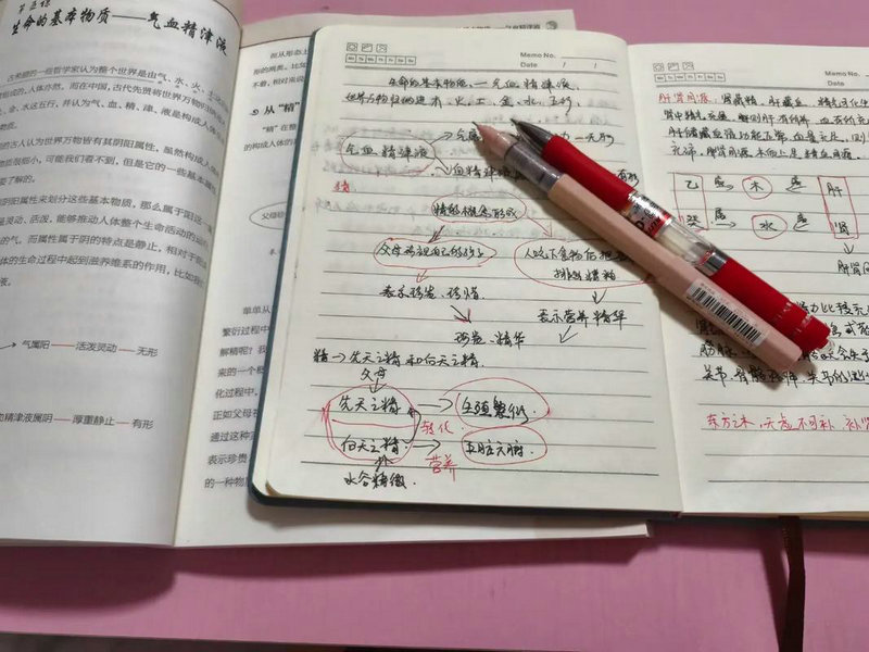 形容女孩子穿长裙漂亮的句子有哪些 形容女孩子穿长裙漂亮的句子有哪些