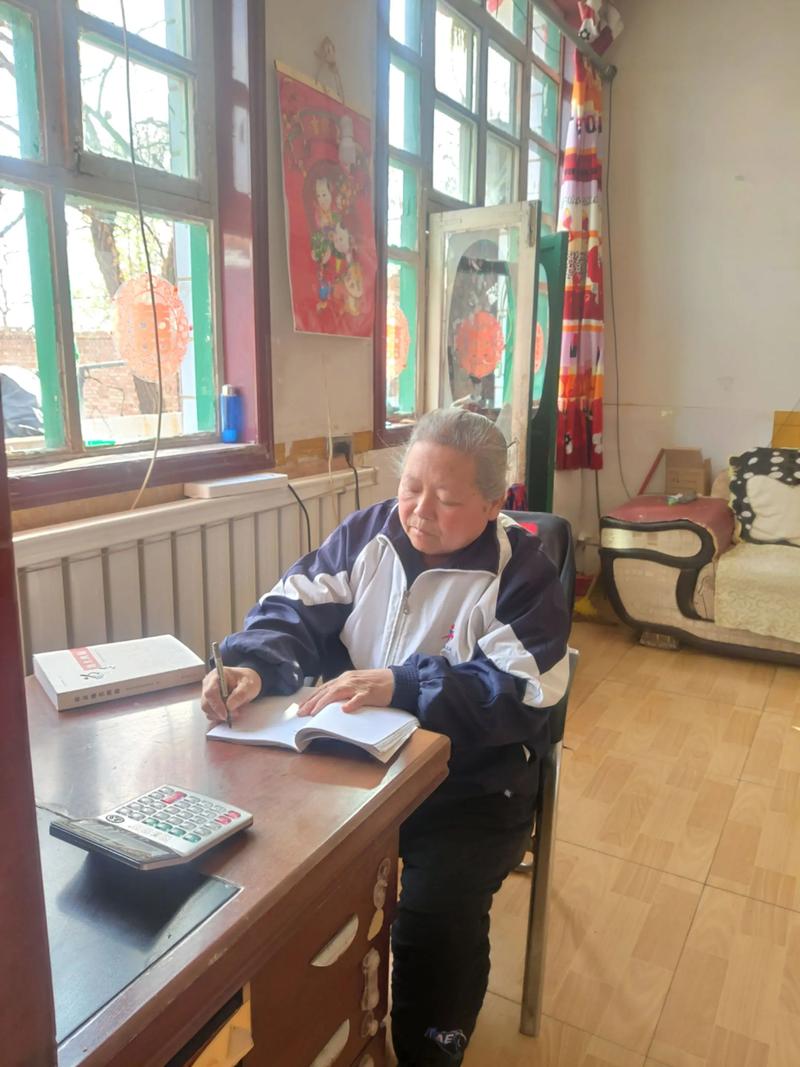 我的女儿今年四年级，从小到大犯了错误不敢承认，我该怎么办