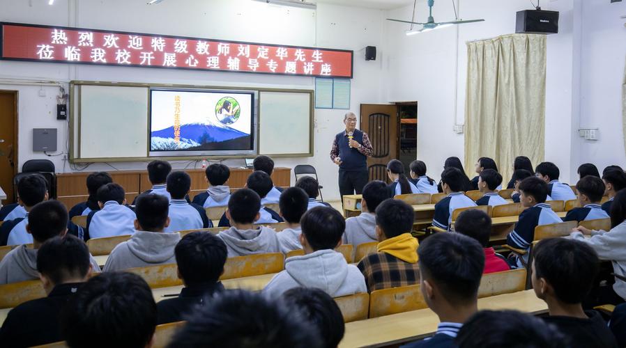 操心不讨好的说说