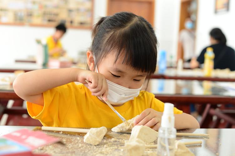 以螺丝钉写一句蕴含人生哲理的话 以螺丝钉写一句蕴含人生哲理的话