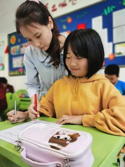 小学生家长，如何应对老师要求“给孩子检查作业并签字”