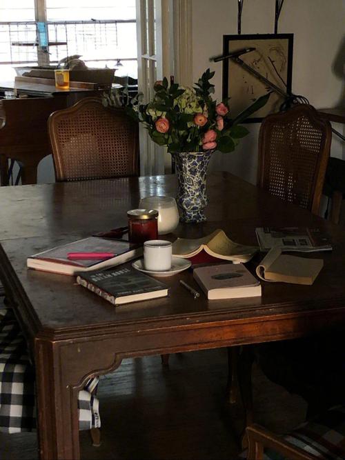 赵本山撑不下去了 即使有再多房产名车也难改变女儿现状