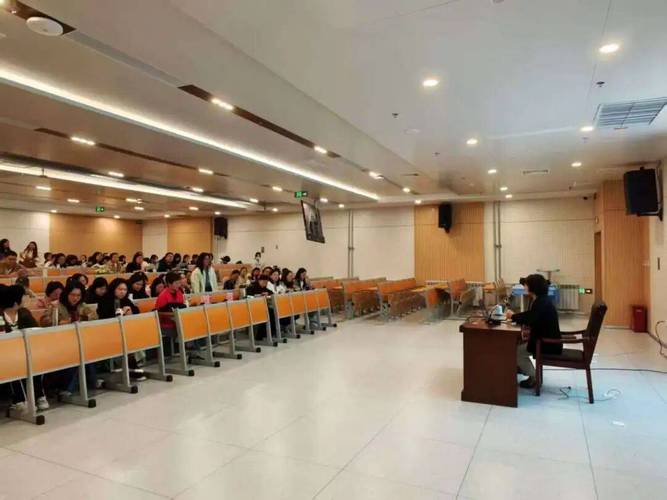 伟人风采永照人间——观《邓小平》有感