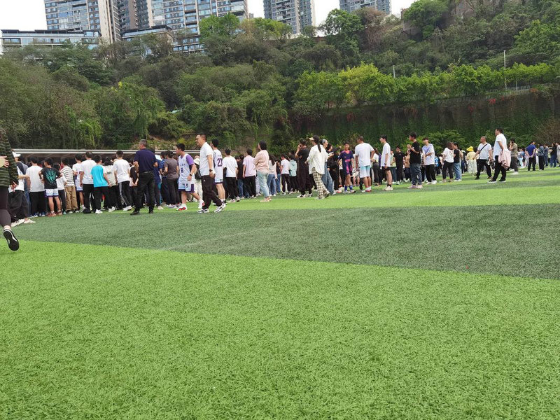 温实初与沈眉庄睡了一晚上，为什么外面的宫女太监没有去告密