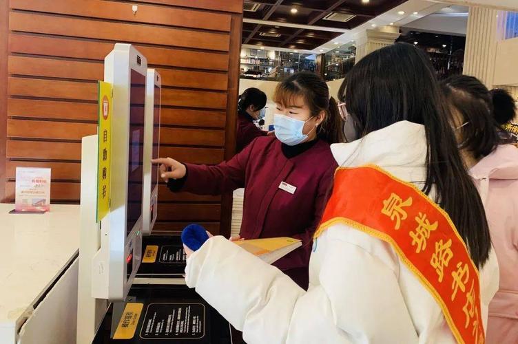 白银上演史诗级闪崩 单日暴跌创46年纪录 白银上演史诗级闪崩 单日暴跌创46年纪录