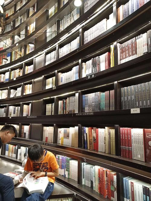 杨迪说现在圈内疯子很多 杨迪说现在圈内疯子很多