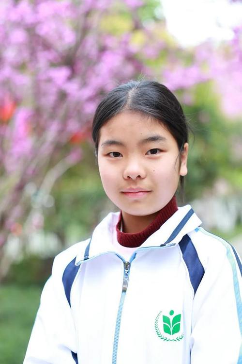 爱你的人和你爱的人经典语录 爱你的人和你爱的人经典语录